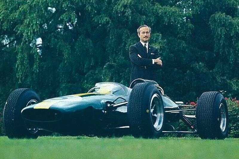 路特斯汽车品牌首创东谈主 科林·查普曼（Colin Chapman）